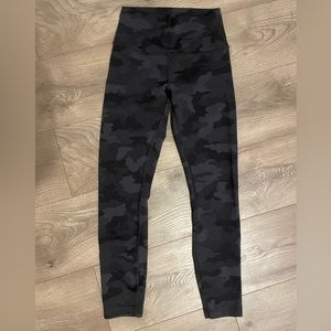 Lululemon Wunder Train 25” Leggings